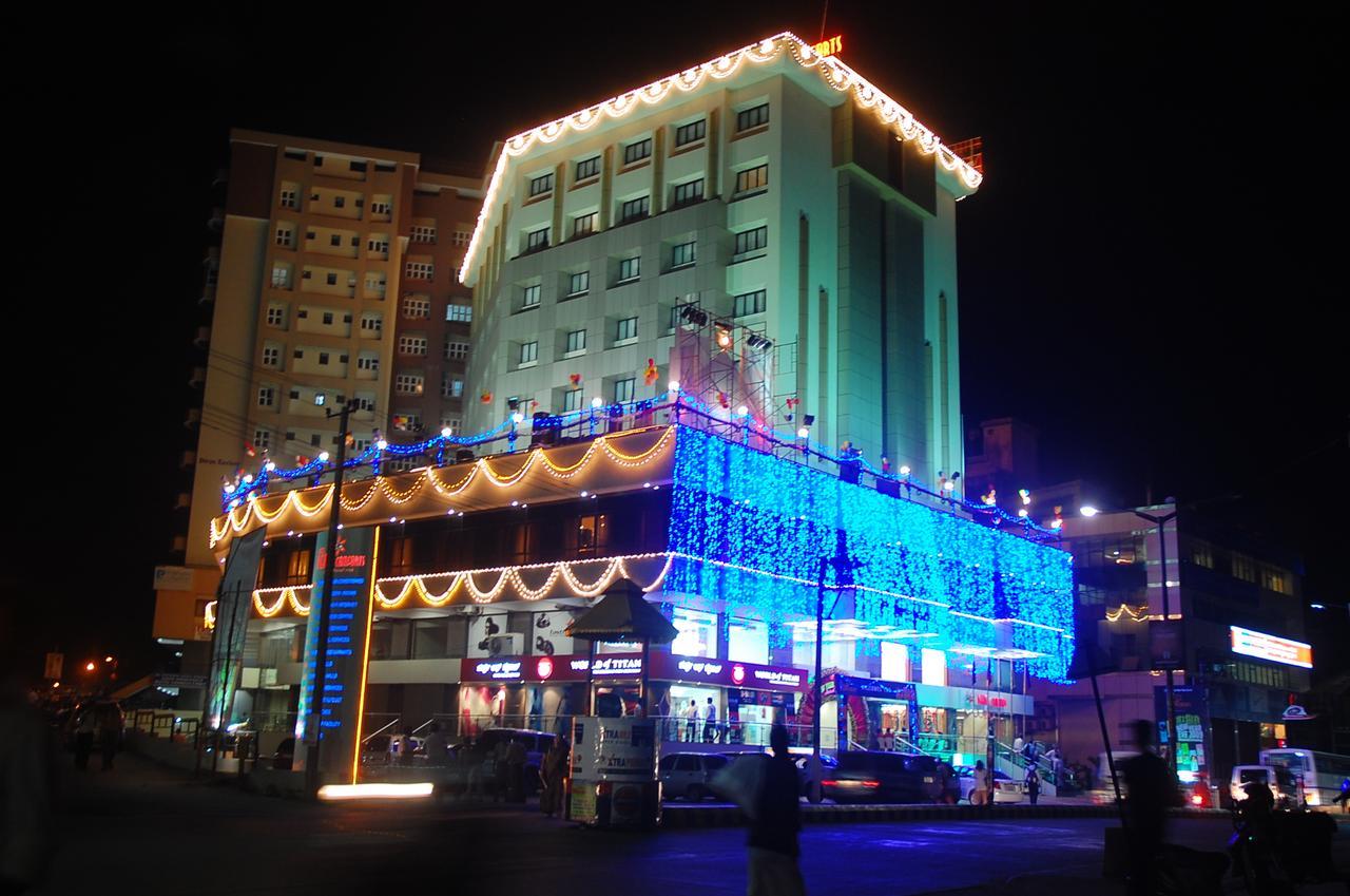 Hotel Deepa Comforts Mangalore Exteriör bild